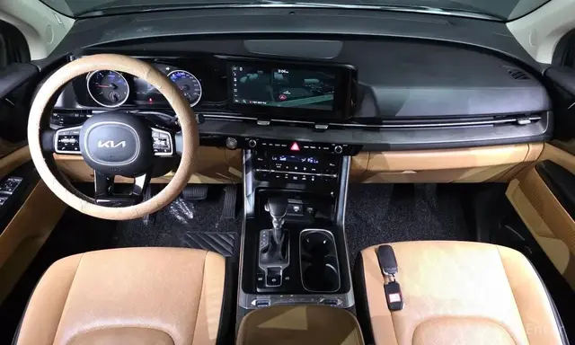 KIA CARNIVAL PRESTIGE 2022