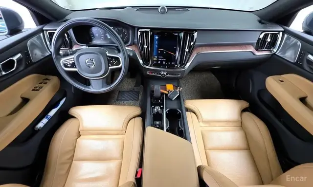 VOLVO V60 CROSS COUNTRY B5 2022