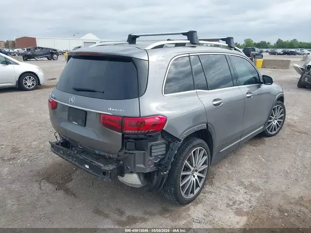 MERCEDES-BENZ GLB 250 4MATIC 2022