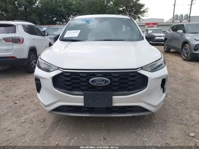 FORD ESCAPE ST-LINE 2023