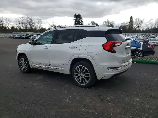 GMC TERRAIN DENALI 2023
