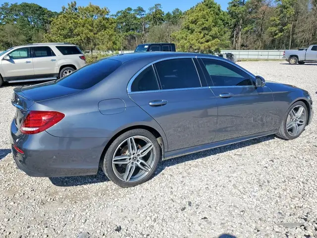 MERCEDES-BENZ E-CLASS E 300 2019