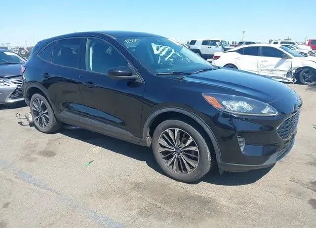FORD ESCAPE SE 2022