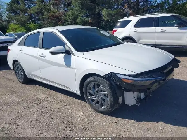 HYUNDAI ELANTRA SEL 2024