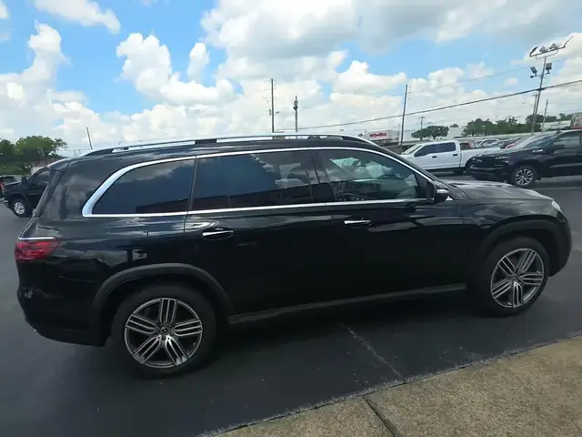MERCEDES-BENZ GLS 450 2025