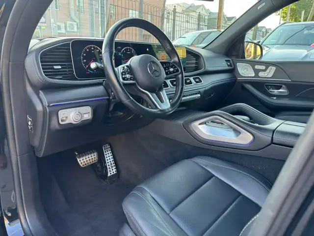 MERCEDES-BENZ GLS 2022