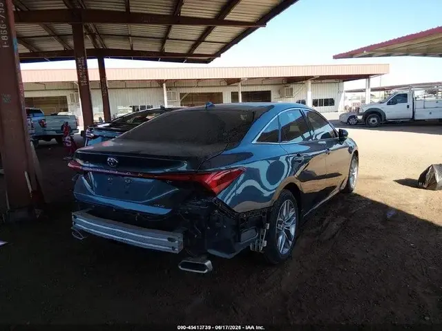 TOYOTA AVALON 2022