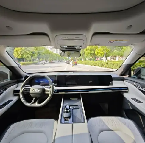 FORD EDGE LUXURY 2023