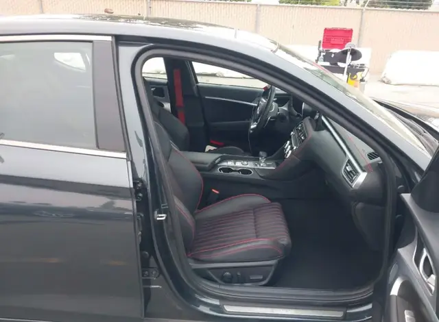 GENESIS G70 RWD 2023