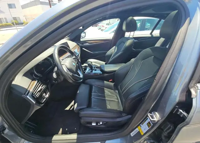 BMW 5 SERIES SEDAN 530I 2019