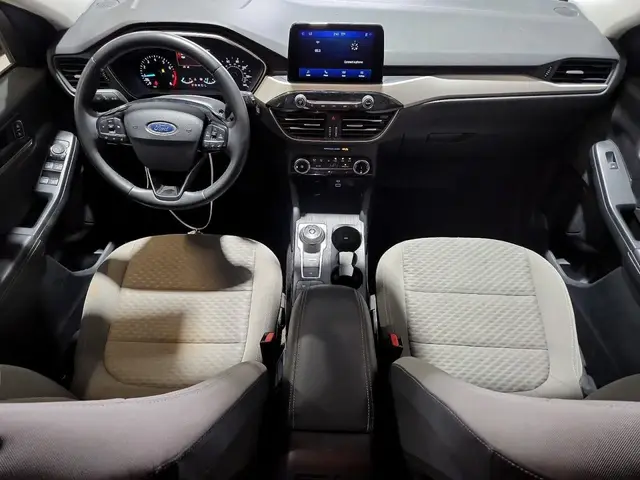 FORD ESCAPE SE 2022