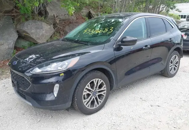 FORD ESCAPE SEL 2022