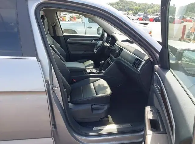 VOLKSWAGEN ATLAS SE 2023