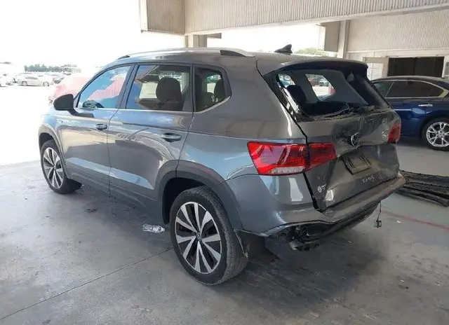 VOLKSWAGEN TAOS SE 2022