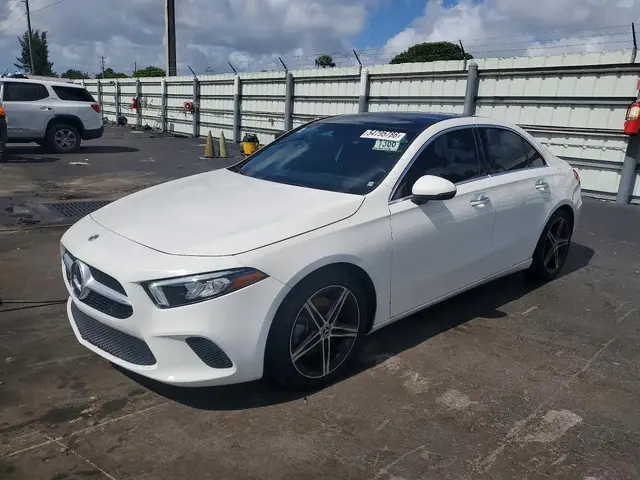MERCEDES-BENZ A-CLASS A 220 2022