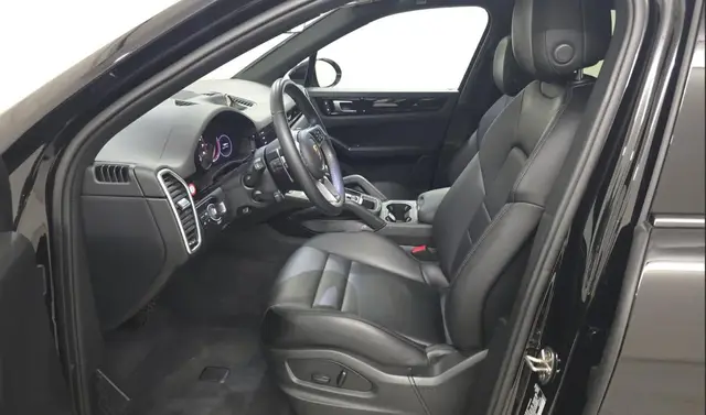 PORSCHE CAYENNE 2023