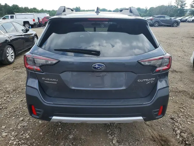 SUBARU OUTBACK LIMITED 2022