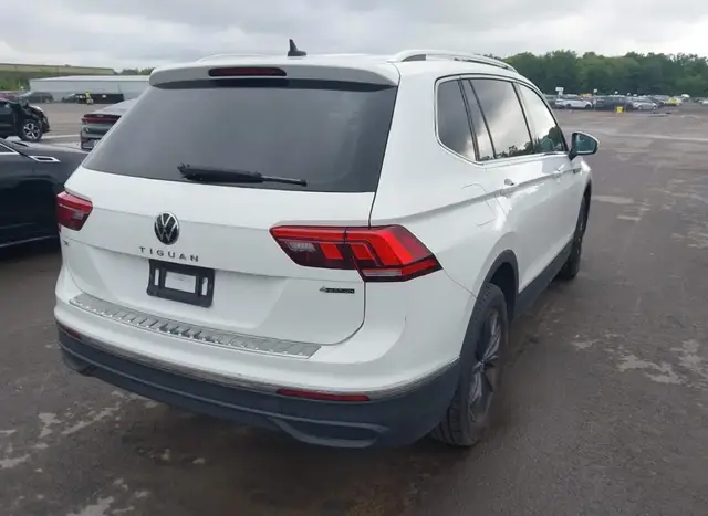 VOLKSWAGEN TIGUAN SE 2022