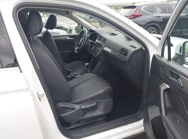 VOLKSWAGEN TIGUAN SE 2022