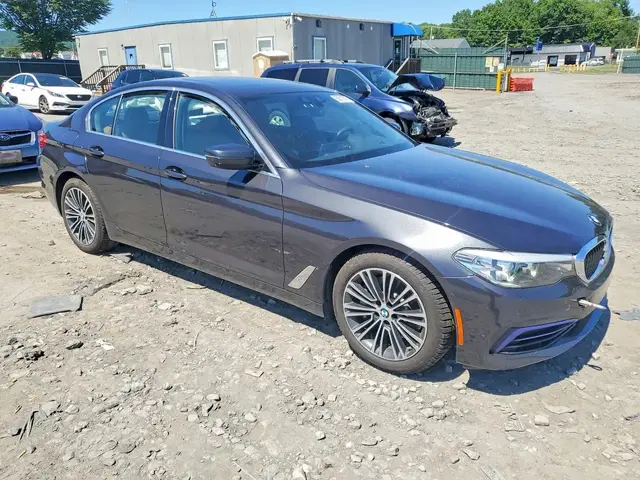 BMW 530 XI 2 2020