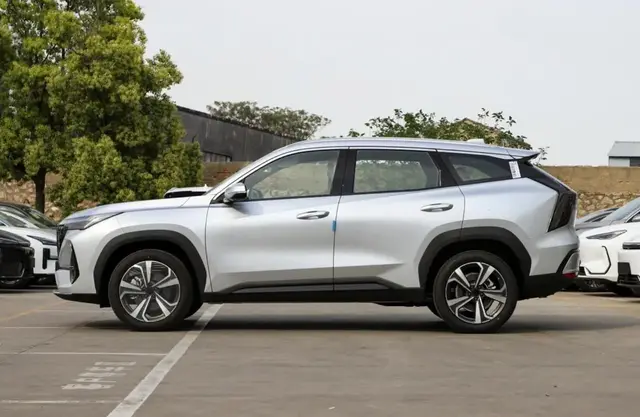 GEELY BOYUE L 2025