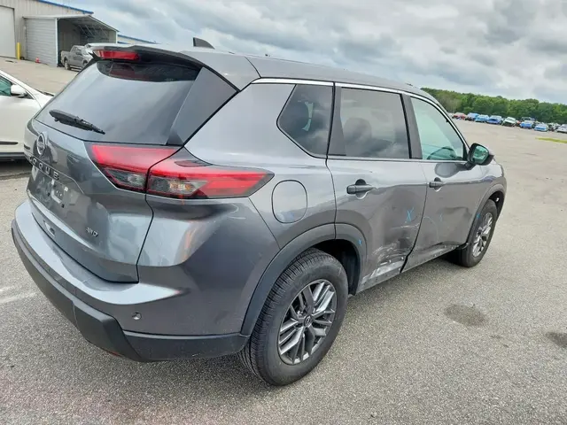 NISSAN ROGUE 2024