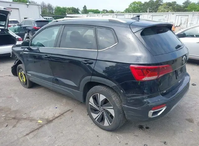 VOLKSWAGEN TAOS SE 2023