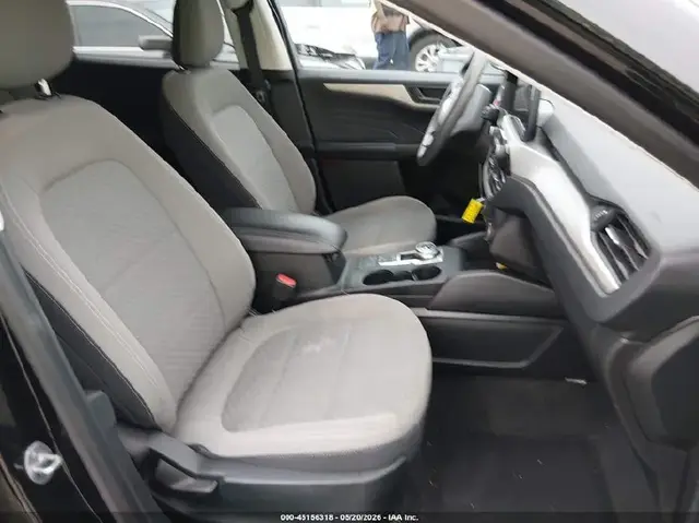 FORD ESCAPE SE 2022