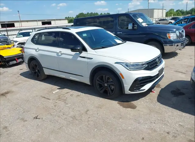 VOLKSWAGEN TIGUAN SE 2024