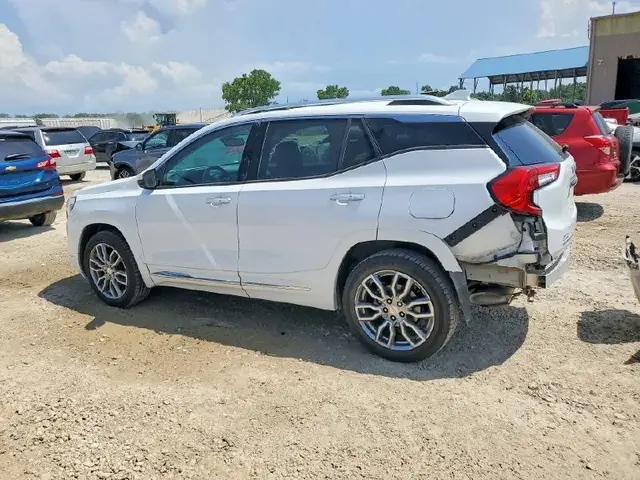 GMC TERRAIN DENALI 2023
