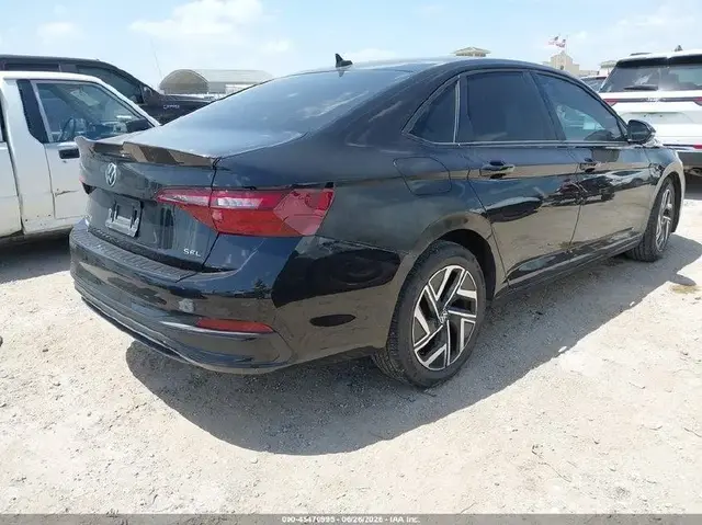VOLKSWAGEN JETTA SE 2024