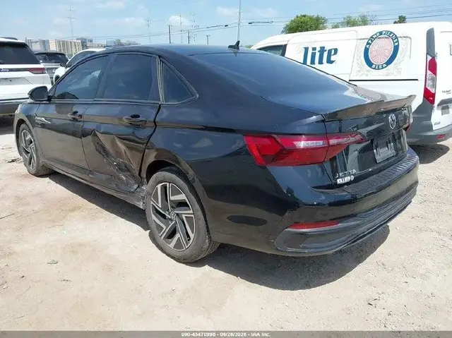 VOLKSWAGEN JETTA SE 2024