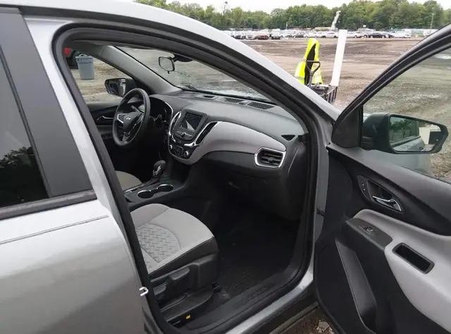 CHEVROLET EQUINOX FWD LS 2024