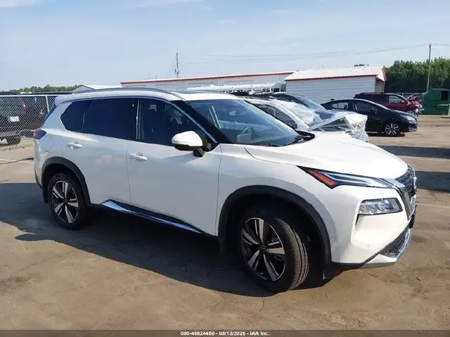 NISSAN ROGUE 2022