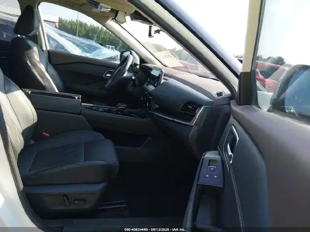 NISSAN ROGUE 2022