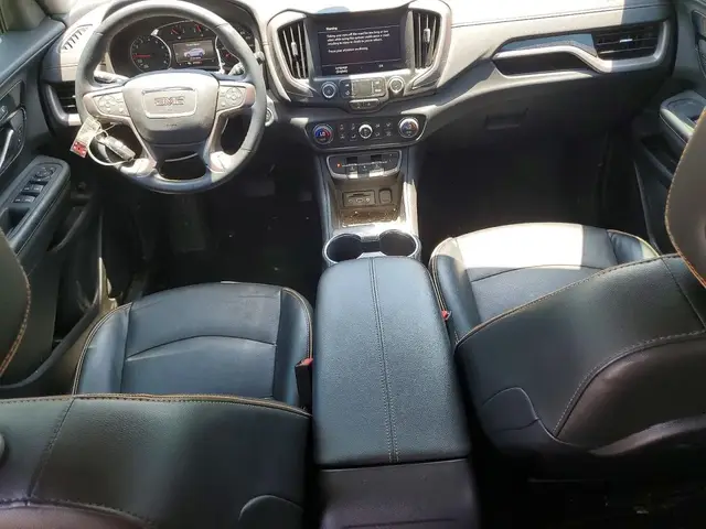 GMC TERRAIN AT4 2024