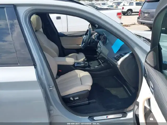 BMW X3 КОЖА ПОДОГРЕВ СИДЕНИЙ МУЛЬТИМЕДИА С БОЛЬШИМ ЭКРАНОМ АДАПТИВНЫЙ СВЕТ 2023