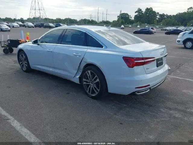AUDI A6 2023