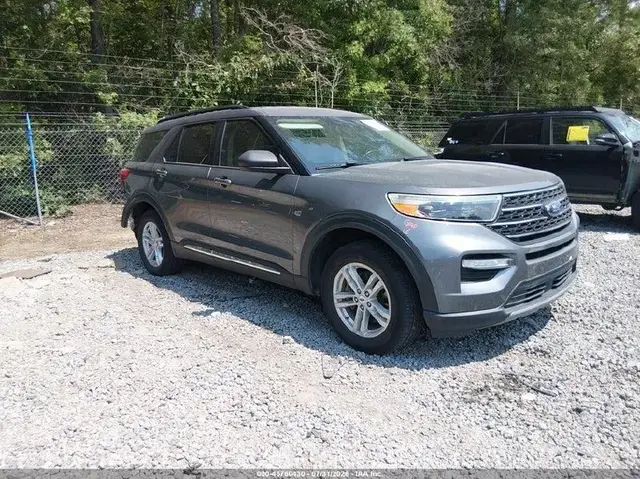 FORD EXPLORER XLT 2022