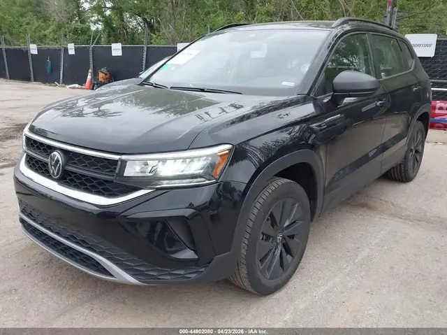 VOLKSWAGEN TAOS 2023