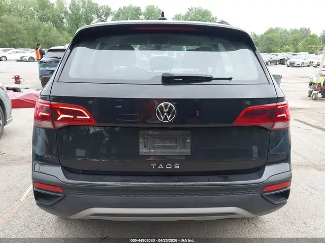 VOLKSWAGEN TAOS 2023