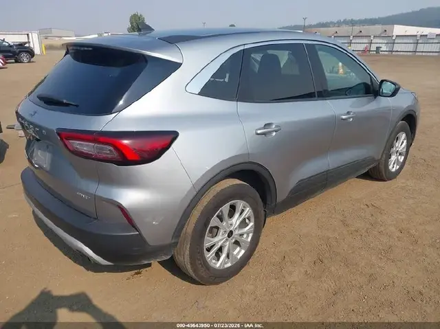 FORD ESCAPE МУЛЬТИМЕДИА С ЭКРАНОМ ПОДОГРЕВ СИДЕНИЙ КАМЕРА КЛИМАТ-КОНТРОЛЬ 2023