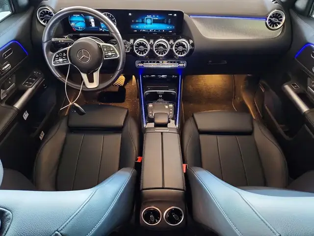 MERCEDES-BENZ GLA 250 2023