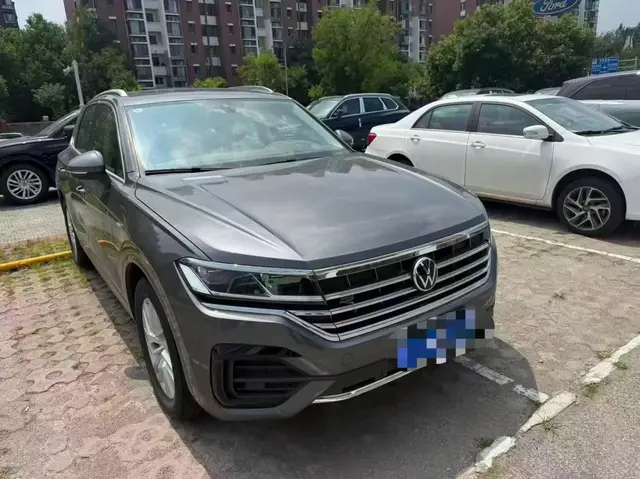 VOLKSWAGEN TOUAREG 2023
