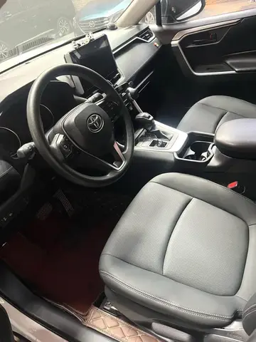 TOYOTA RAV4 2023