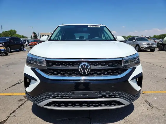 VOLKSWAGEN TAOS SE 2022