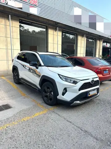 TOYOTA RAV4 2022