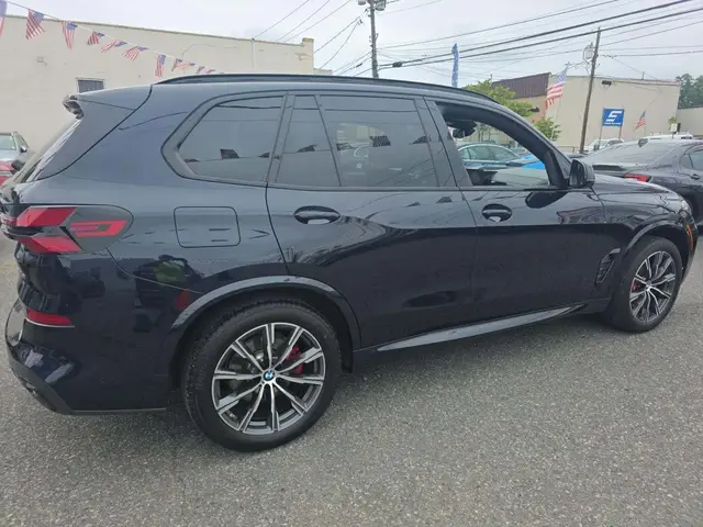 BMW X5 SPORTS ACTIVITY VEHICLE 2024