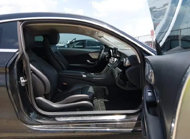 MERCEDES-BENZ C-CLASS C 300 4MATIC 2016