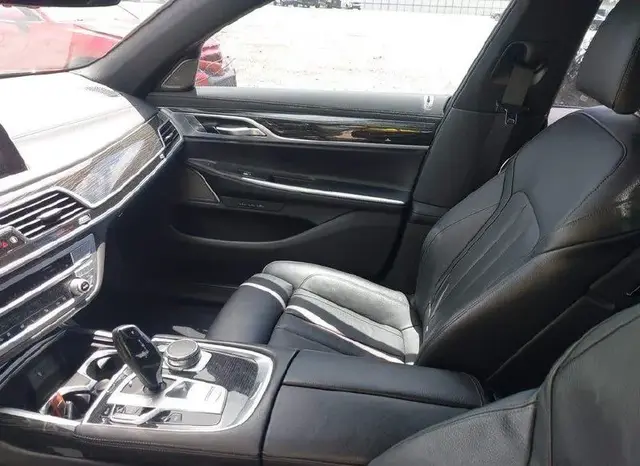 BMW 740I 2019